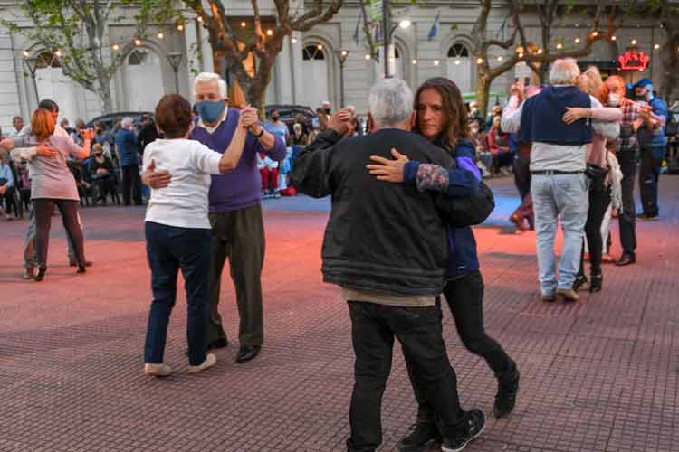Se realizó en San Fernando una nueva “Milonga al Aire Libre”