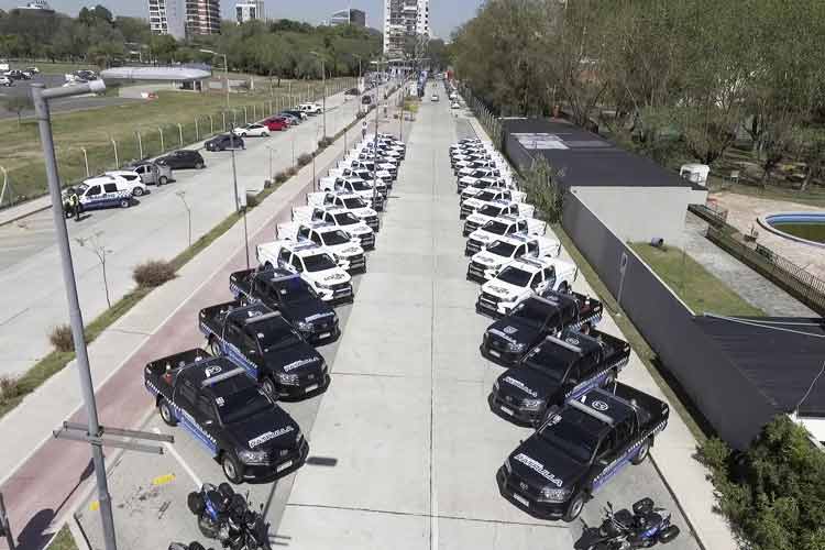 Vicente López presentó nuevos patrulleros municipales y de la policía bonaerense