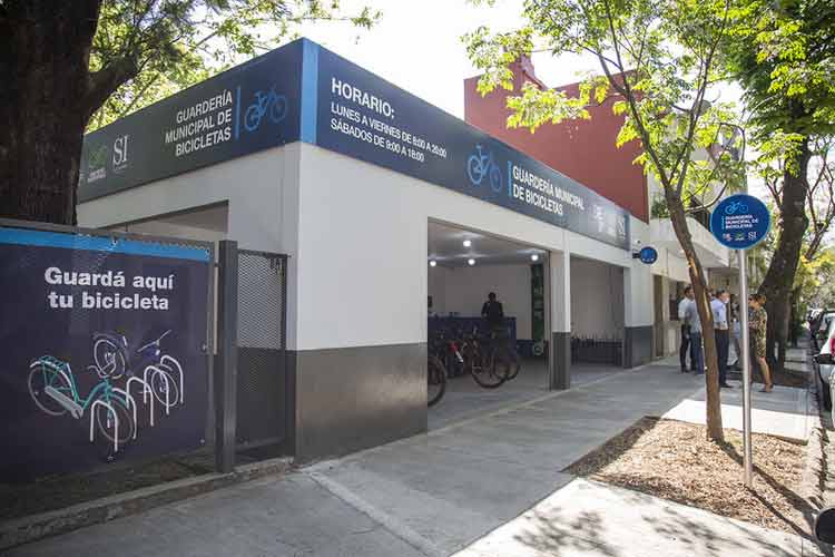Nueva guardería municipal de bicicletas en la estación de San Isidro