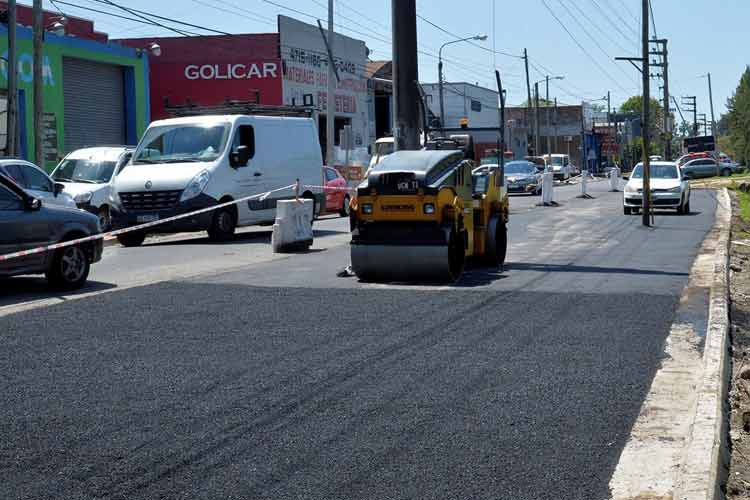 El Municipio de Tigre reacondiciona las dársenas de estacionamiento sobre Ruta 197