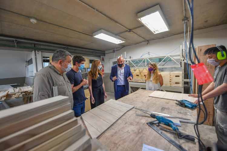 Juan Andreotti y Victoria Tolosa Paz recorrieron San Fernando y dialogaron con los vecinos