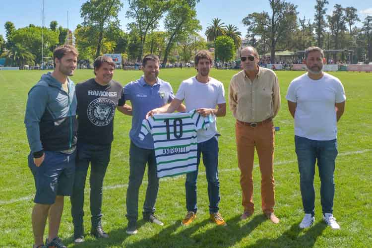 Juan Andreotti fue reconocido por el Club San Fernando