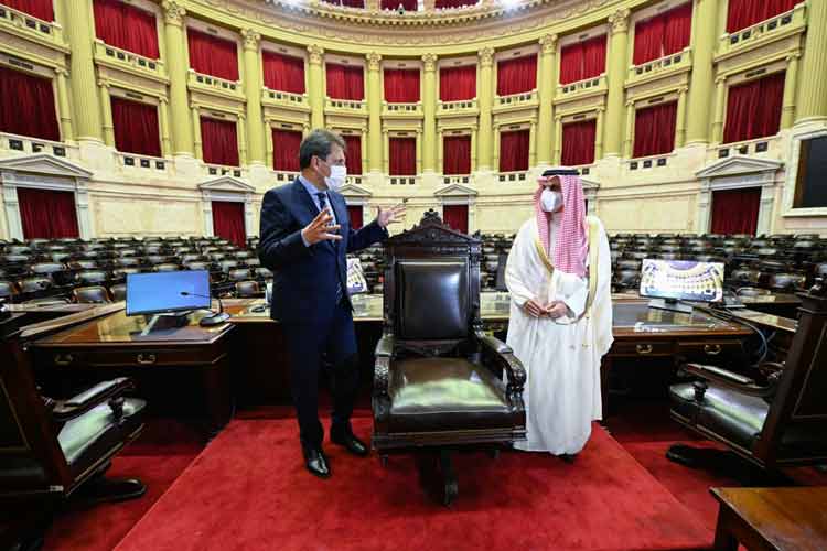 Sergio Massa recibió al príncipe Faisal Bin Farhan Al Saud de Arabia Saudita Sergio Massa recibió al príncipe Faisal Bin Farhan Al Saud de Arabia Saudita
