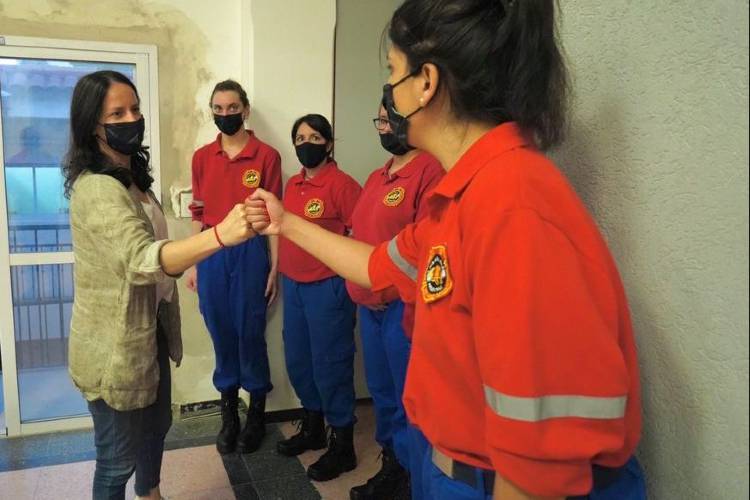 Soledad Martínez visitó el cuartel de Bomberos de Vicente López