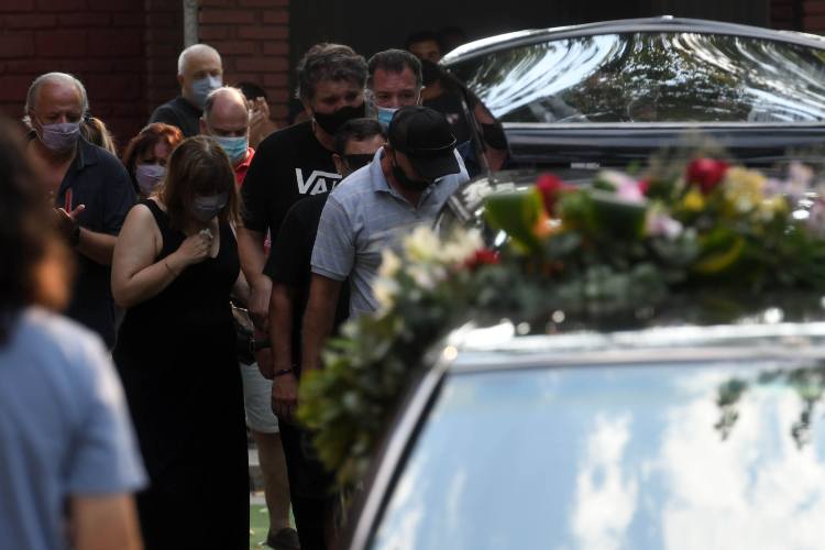 La esposa de Marcelo Longhi declaró ante la fiscal y aportó una computadora de la víctima La esposa de Marcelo Longhi declaró ante la fiscal y aportó una computadora de la víctima