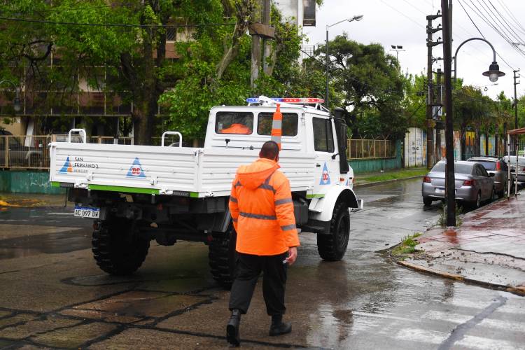 El Municipio de San Fernando asistió a los vecinos por el temporal y la sudestada