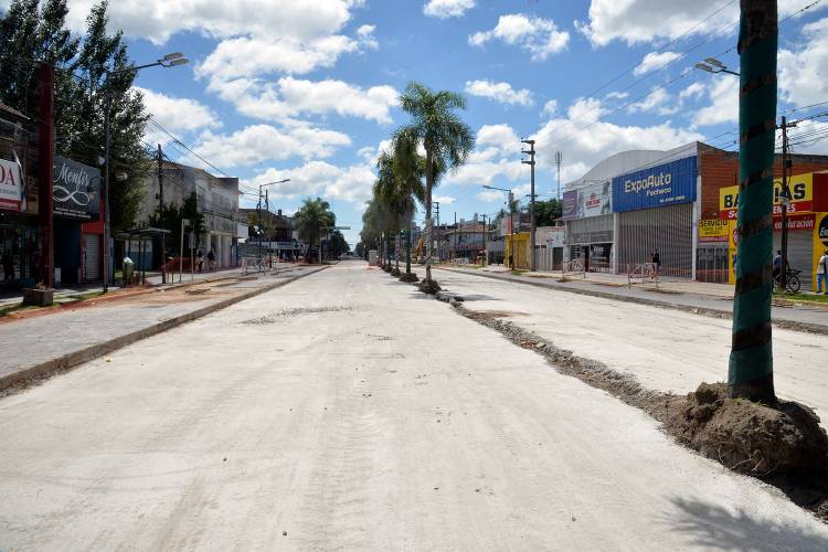 avance de la repavimentación y renovación que lleva adelante el Municipio junto al Gobierno Nacional sobre la Ruta 197 en la localidad de General Pacheco.
