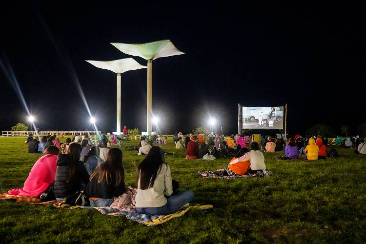 Noche de Cine en la Costa de Vicente López por el Día de los Enamorados
