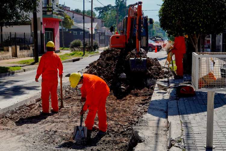Avanzan las obras de asfaltado en Olivos