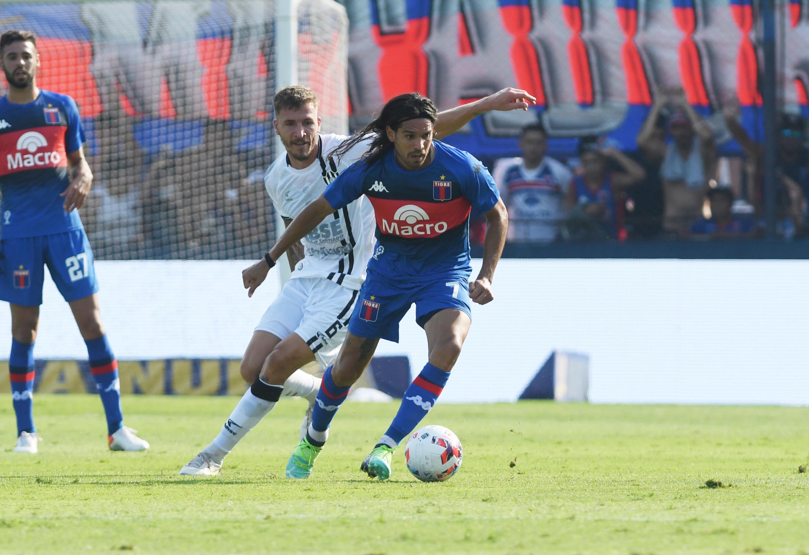 Tigre rescató un empate sobre la hora cuando Central Córdoba festejaba Tigre rescató un empate sobre la hora cuando Central Córdoba festejaba