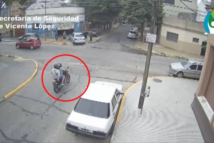 Motochorros detenidos tras una persecución captada por las cámaras de Vicente López