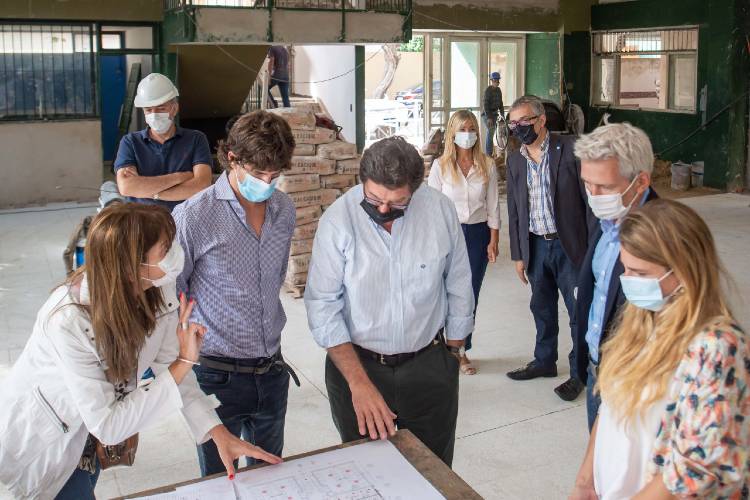 Juan Andreotti y Alberto Sileoni recorrieron escuelas que el Municipio construye y renueva Juan Andreotti y Alberto Sileoni recorrieron escuelas que el Municipio construye y renueva