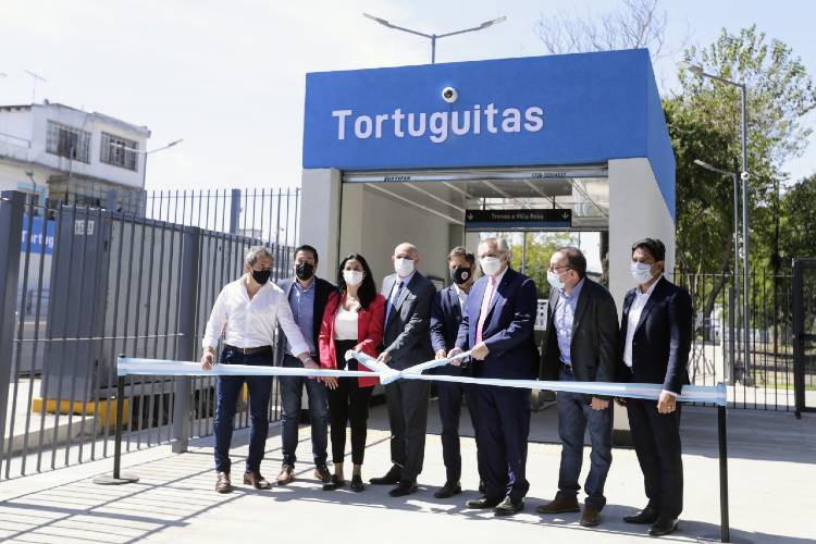 Kicillof y Alberto Fernández inauguraron la estación Tortuguitas del ferrocarril Belgrano Norte.