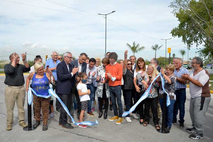 Zamora, Andreotti y Gabriel Katopodis recorrieron la renovada Av. Juan B Justo (ex 197) Zamora, Andreotti y Gabriel Katopodis recorrieron la renovada Av. Juan B Justo (ex 197)