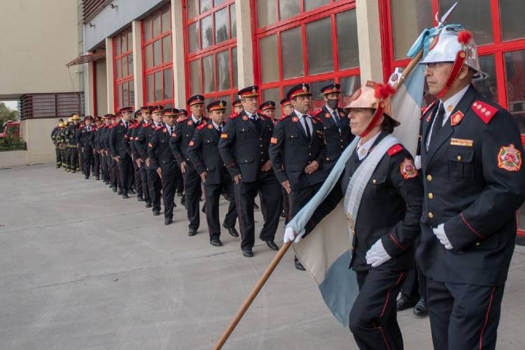 Los Bomberos de San Fernando festejaron su 126 aniversario Los Bomberos de San Fernando festejaron su 126 aniversario