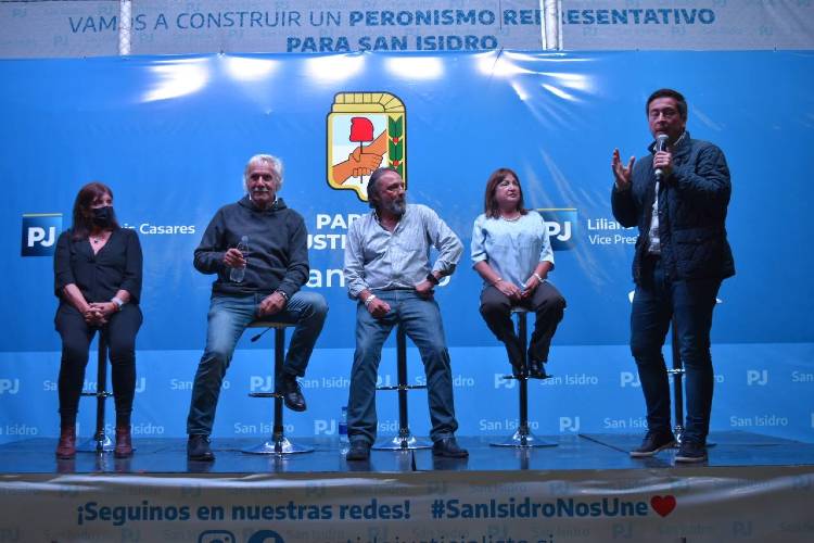 Casares asumió la presidencia del PJ de San Isidro