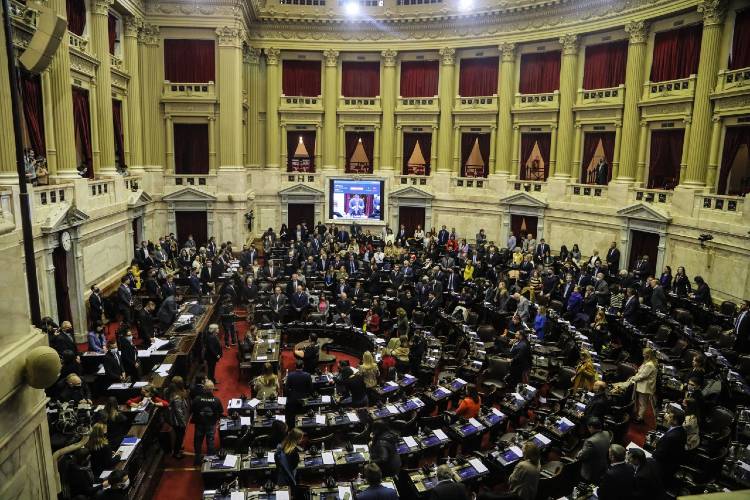 Diputados trata el martes la renuncia de Massa y elige nuevo presidente de la Cámara baja