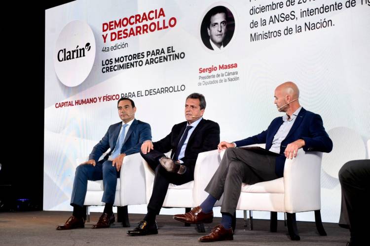 Sergio Massa, participó de la 4ta. edición del encuentro organizado por el Grupo Clarín sobre Democracia y Desarrollo.