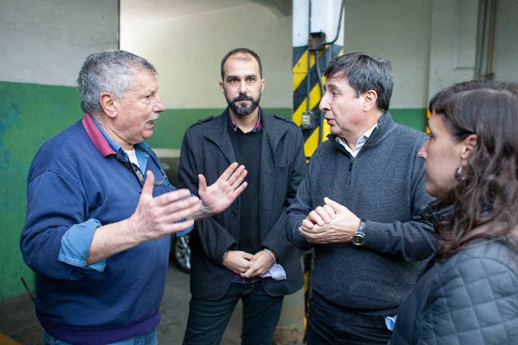Daniel Arroyo y Joaquin Noya recorrieron una cooperativa en Vicente López