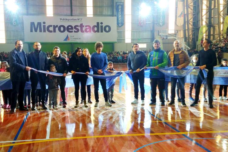 Juan Andreotti inauguró el Microestadio del Polideportivo N°2 de San Fernando Juan Andreotti inauguró el Microestadio del Polideportivo N°2 de San Fernando