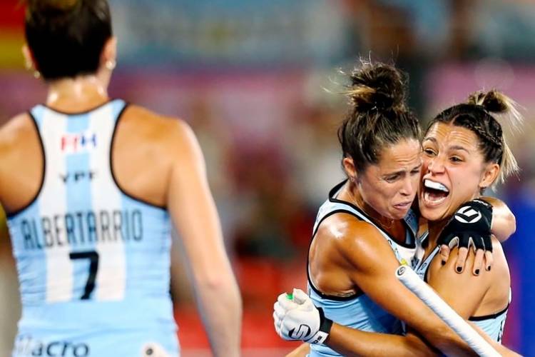 Las Leonas vencieron a Alemania en los penales y son finalistas del Mundial