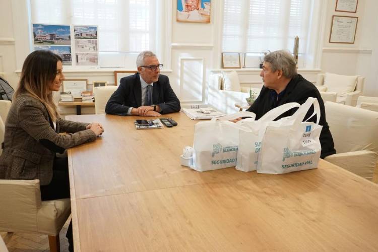 El Ministro de Transporte de la provincia se reunió en Tigre con Julio Zamora