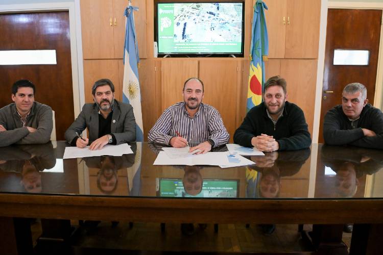 El Jefe de Asesores del Gobernador de la provincia de Buenos Aires recorrió obras en el municipio de General Paz junto al intendente Juan Manuel Álvarez.
