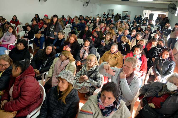 Tigre reconoció a trabajadores vecinales de Ricardo Rojas, Benavídez y Dique Luján Tigre reconoció a trabajadores vecinales de Ricardo Rojas, Benavídez y Dique Luján