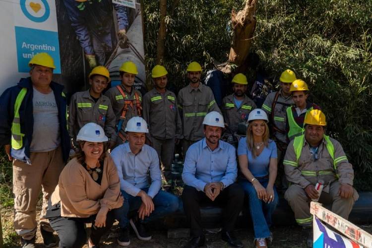 Malena Galmarini, Ariel Sujarchuk y Carlos Ramil recorrieron una importante obra de agua potable en Escobar