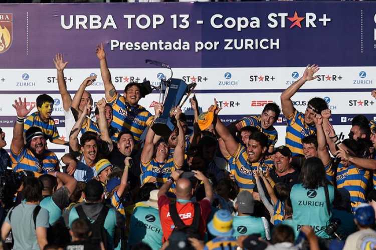 Hindú se consagró campeón del Top 13 al derrotar al SIC en una final electrizante Hindú se consagró campeón del Top 13 al derrotar al SIC en una final electrizante