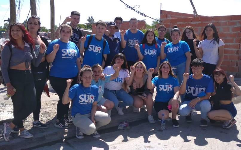 Realizan una jornada solidaria en el barrio La Cava de San Isidro