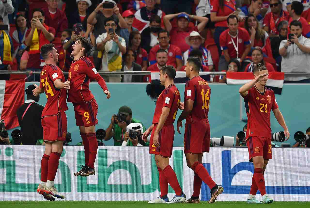 España trituró a Costa Rica con un aplastante 7 a 0 