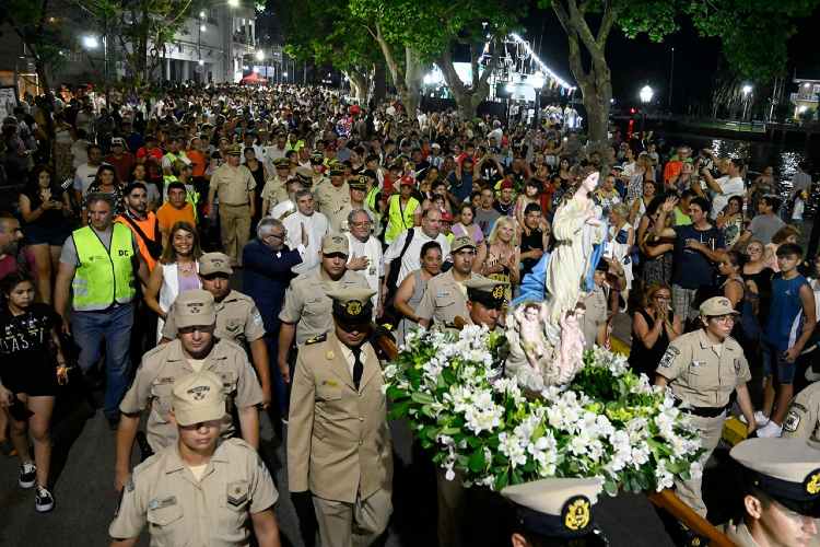 Con una convocatoria multitudinario Tigre celebró el 73° aniversario del Día de la Virgen