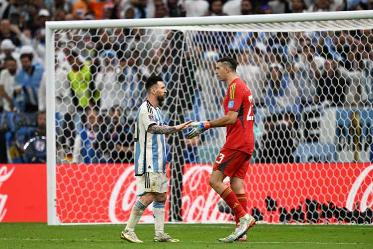 Argentina avanza a las semifinales de Qatar 2022 tras vencer a Países Bajos en los penales Argentina avanza a las semifinales de Qatar 2022 tras vencer a Países Bajos en los penales