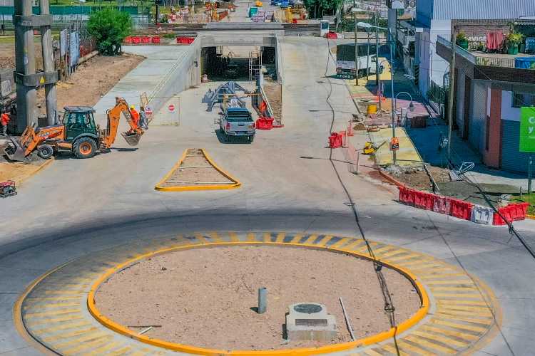 Juan Andreotti recorrió la última etapa de obra del Túnel de Av. Sobremonte Juan Andreotti recorrió la última etapa de obra del Túnel de Av. Sobremonte
