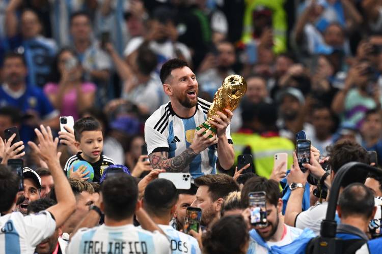 Argentina Mantiene su Dominio en el Ranking FIFA, Mientras Brasil Desciende al Quinto Puesto