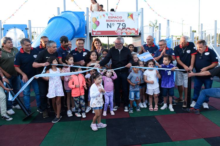 Julio Zamora inauguró la plaza “Madre de los Héroes de Malvinas” en Rincón de Milberg