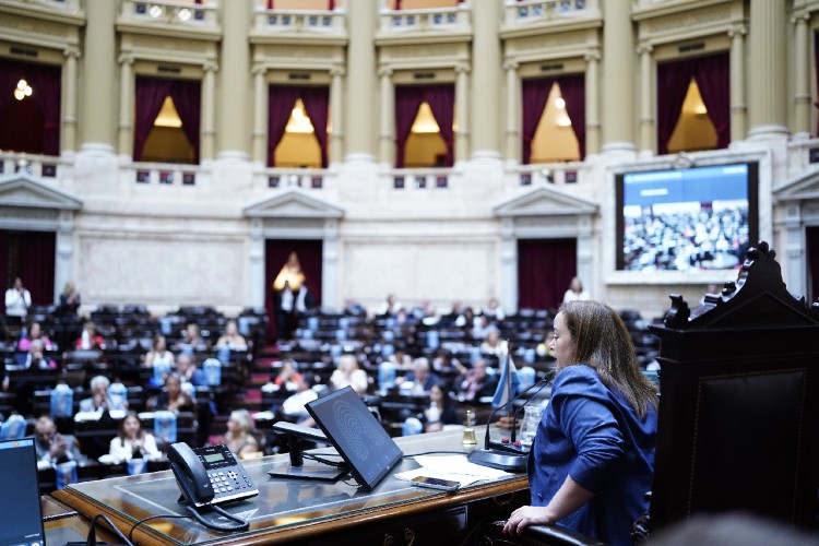 Moreau invitó a un diálogo político amplio para el período 2023 en la Cámara de Diputados.