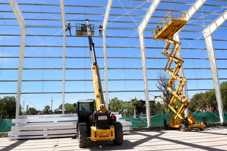 Julio Zamora monitoreó los avances del nuevo microestadio de Don Torcuato. Julio Zamora monitoreó los avances del nuevo microestadio de Don Torcuato.