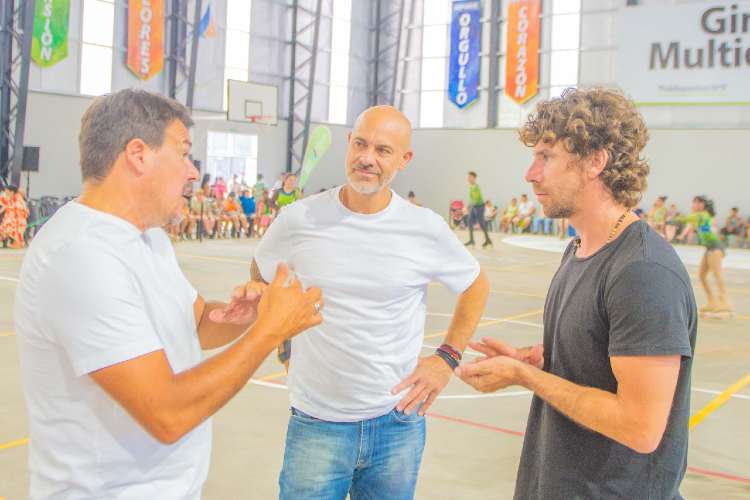 Juan Andreotti inauguró un nuevo “Gimnasio Multideportivo” en el Poli N°8.