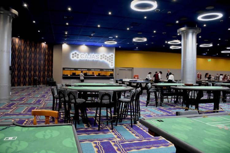 El casino de Tigre Trilenium reinauguró su tercer nivel con el lanzamiento de la primera bola