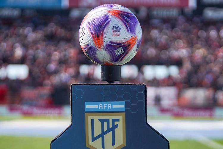 Boca y Estudiantes de La Plata disputan el pase a la final de la Copa de la Liga