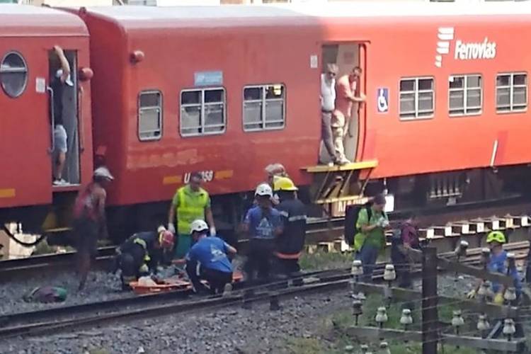 Una persona falleció y otra resultó herida luego de ser arrolladas por un tren en Vicente López