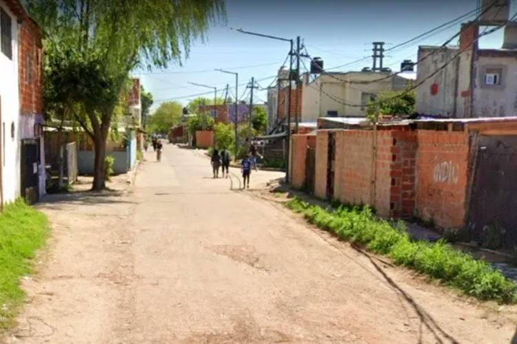  Villa La Cava: presuntos dealers asesinan a balazos a joven de 18 años que circulaba en moto