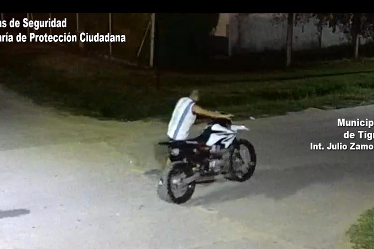 Cámaras de Seguridad: trasladaba motocicleta robada con pedido de secuestro en Benavidez