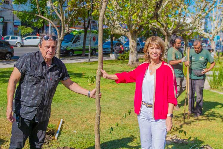 San Fernando plantó un árbol en el Día de la Memoria por la Verdad y la Justicia