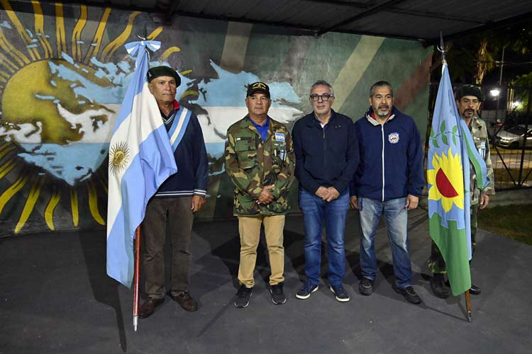 Homenaje a los héroes de Malvinas: El Municipio de Tigre realizó una emotiva vigilia en General Pacheco