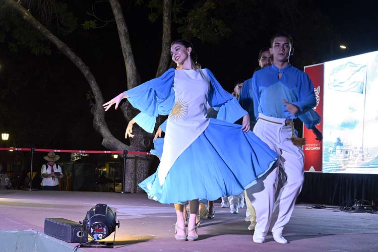 Municipio de Tigre y la Unión de ex Combatientes realizaron una emotiva vigilia en General Pacheco