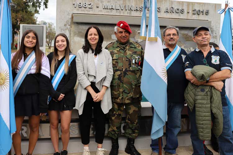 Vicente López conmemoró el Día del Veterano y de los Caídos en la Guerra de Malvinas