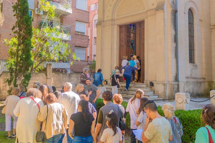 Semana Santa en San Fernando: Más de 300 vecinos recorrieron las Siete Iglesias en una visita guiada gratuita
